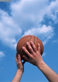 快船单节轰35-8横扫老鹰：哈登25+8+7迎里程碑 小卡25+6+5